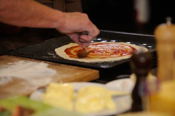 Como descongelar a massa de pizza